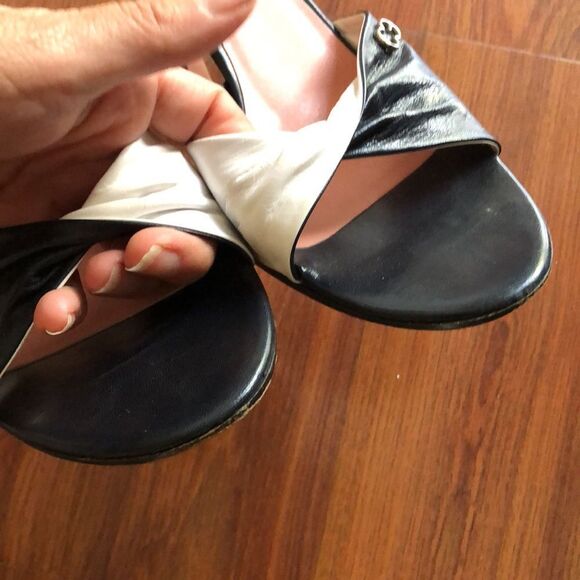 Escada, black and white leather Slip on heels size 8.5. - Picture 7 of 10